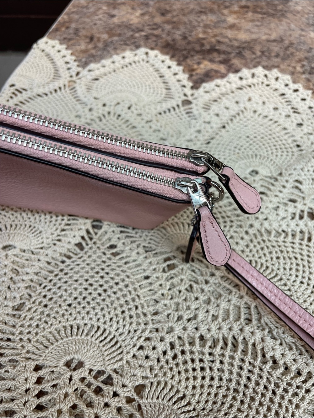 Coach Women's Pebble Leather double Zip Wristlet in pink with silver hardware - Picture 3 of 11